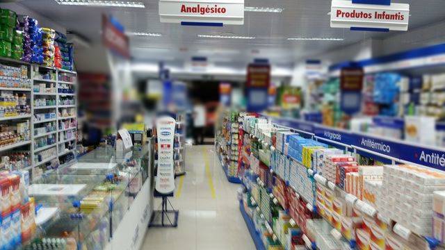 Rede de farmácias abre vagas de emprego em Salvador e Simões Filho