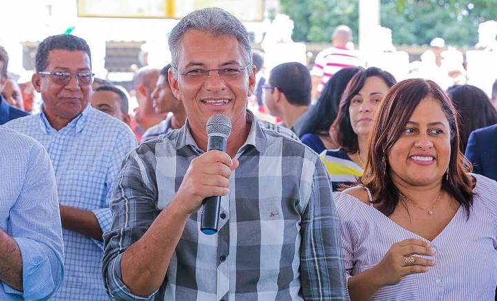 Dinha Tolentino - prefeito Dinha