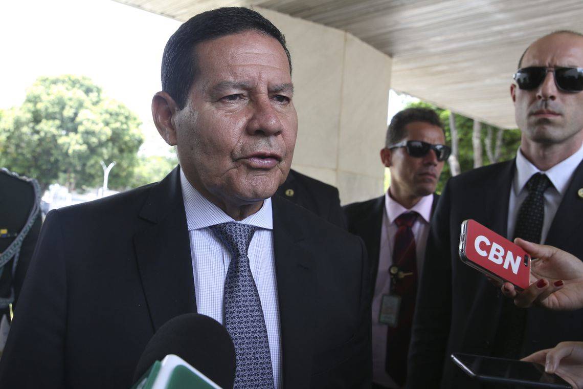 Vice-presidente Hamilton Mourão testa positivo para Coronavírus