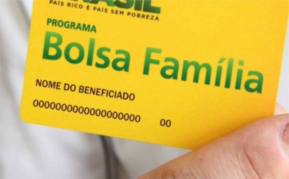 Governo revela quem poderá receber até R$ 400 no Bolsa Família em 2019