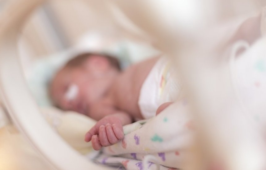 Bebê em estado grave aguarda na regulação para fazer cirurgia