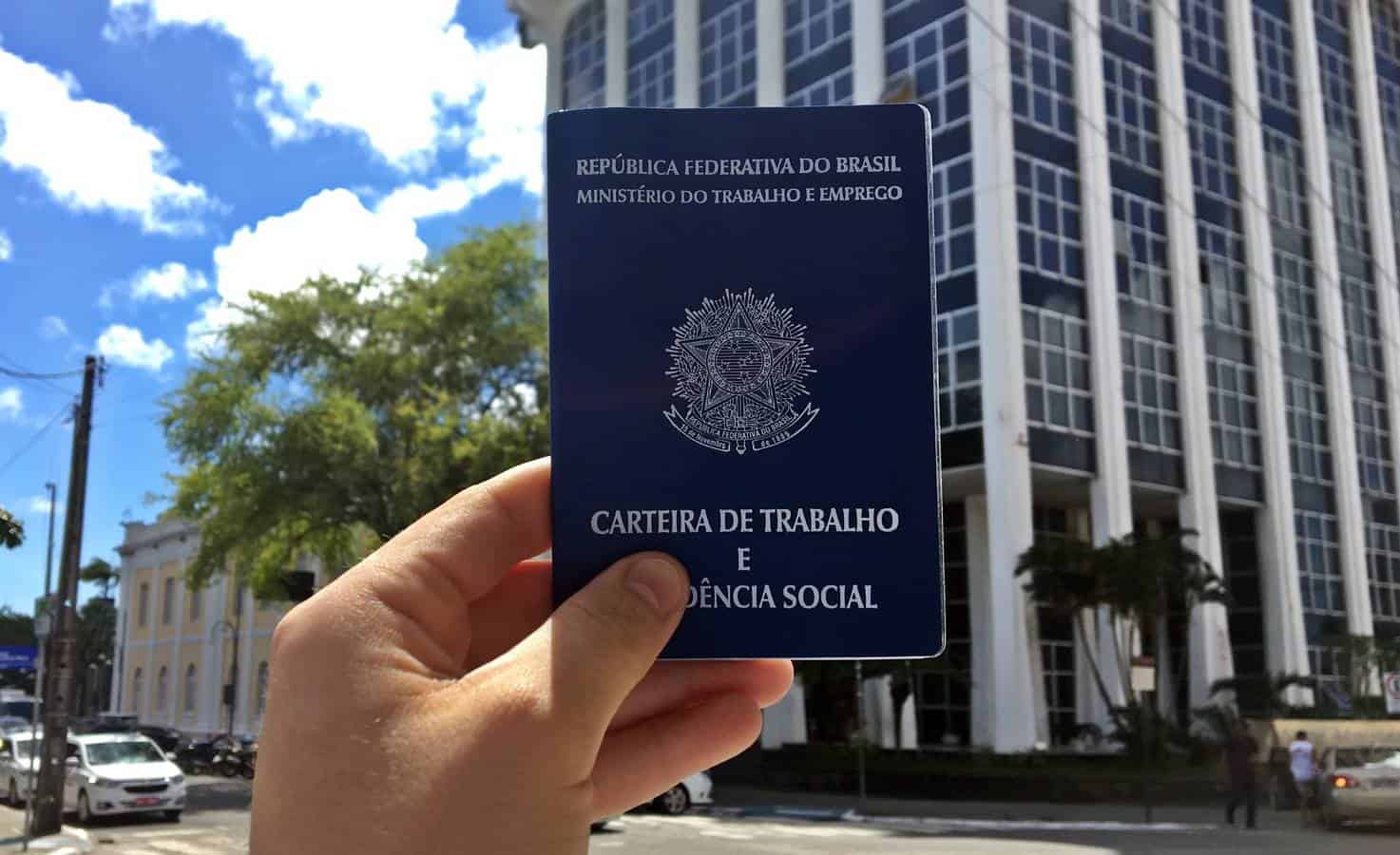 Novas regras para carteira de trabalho alteram atendimento no SAC