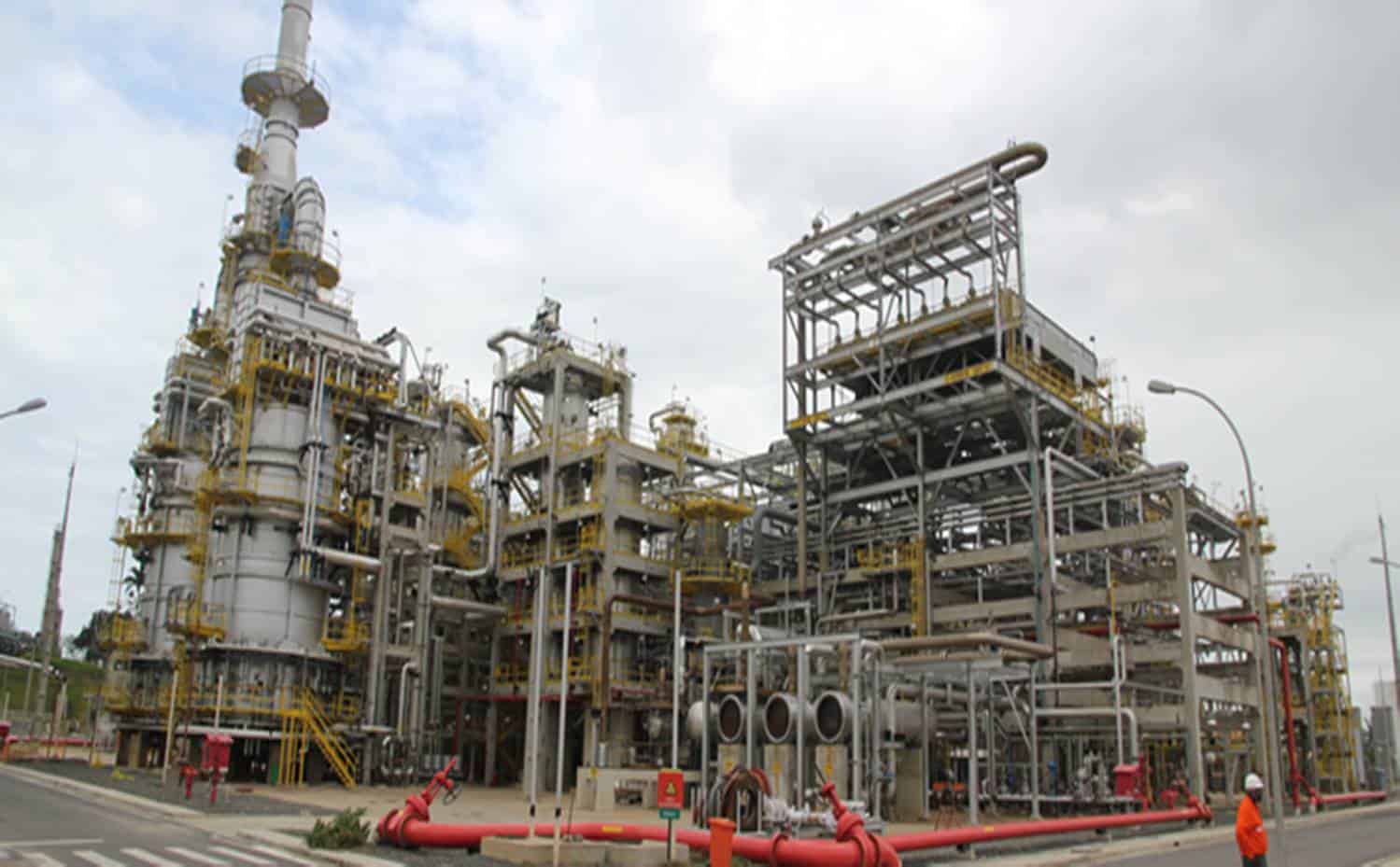 Refinaria Mataripe não vai reduzir preço da gasolina anunciado pela Petrobras