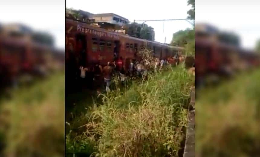 Trens se chocam no Subúrbio de Salvador; veja vídeo