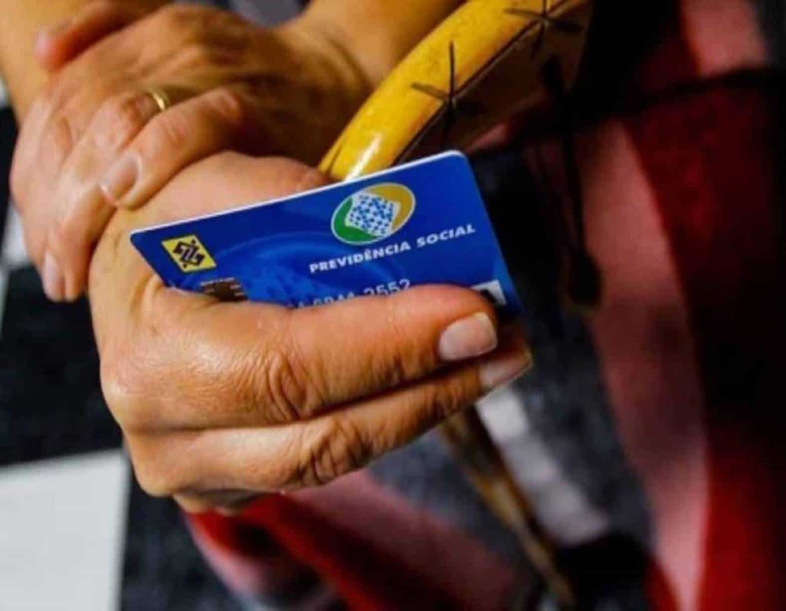INSS aposenta cidadãos através do BPC com benefício de R$ 1.039