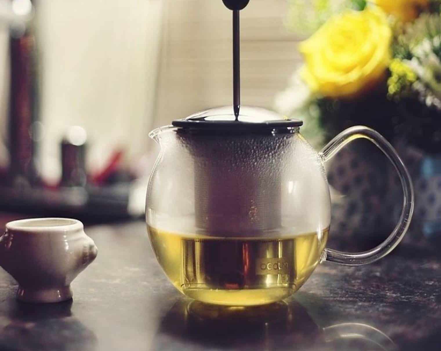 Chá Verde com Limão reduz gordura e ajuda secar barriga