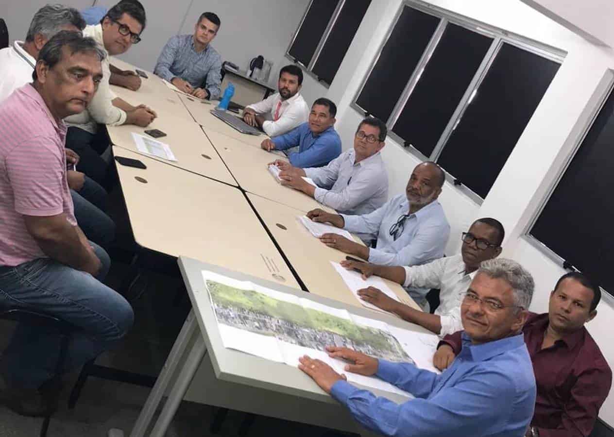 Técnicos da Skyrail apresentam VLT ao prefeito de Simões Filho