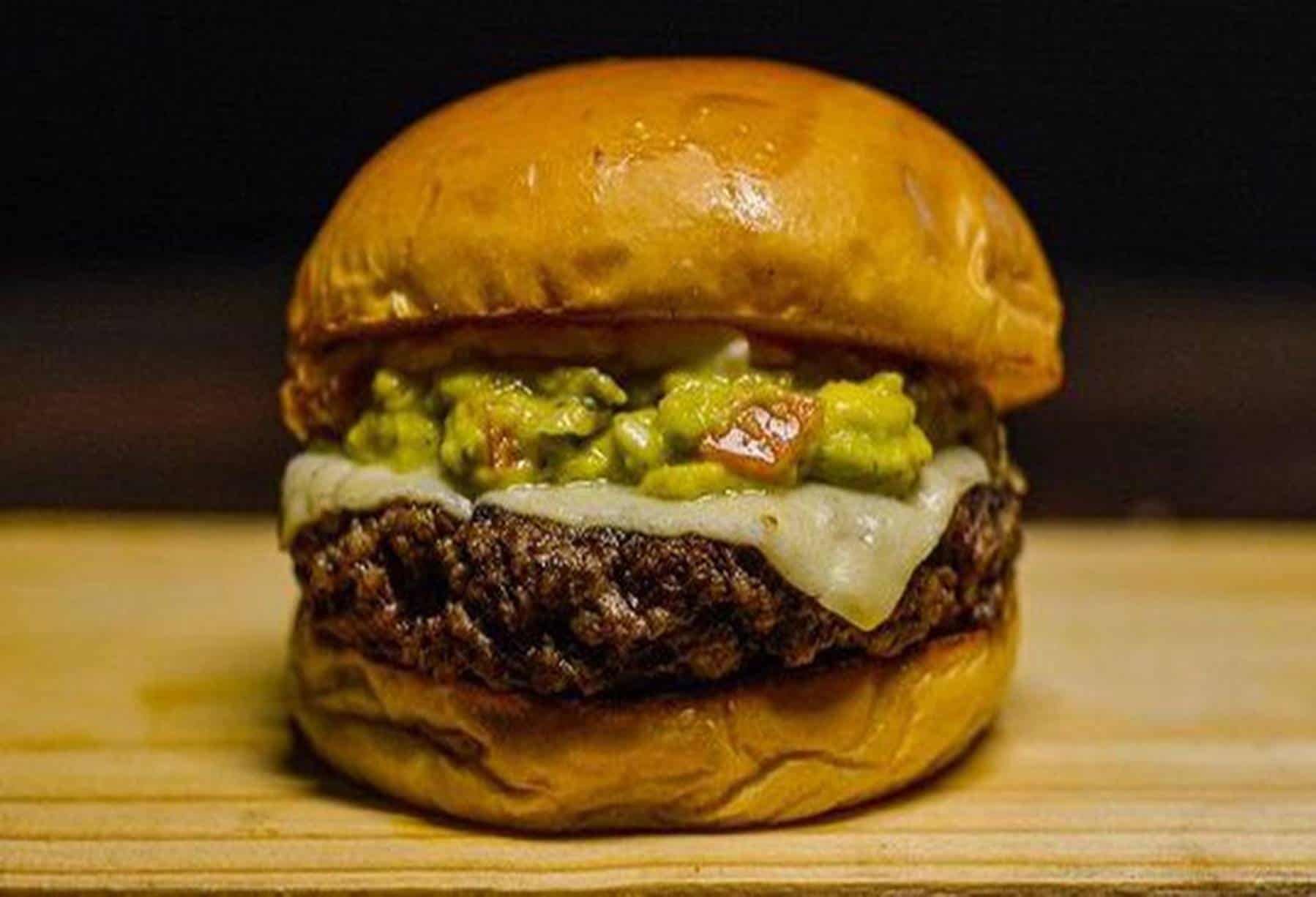 Brasil começa a vender novo Hambúrguer Fit sem carne