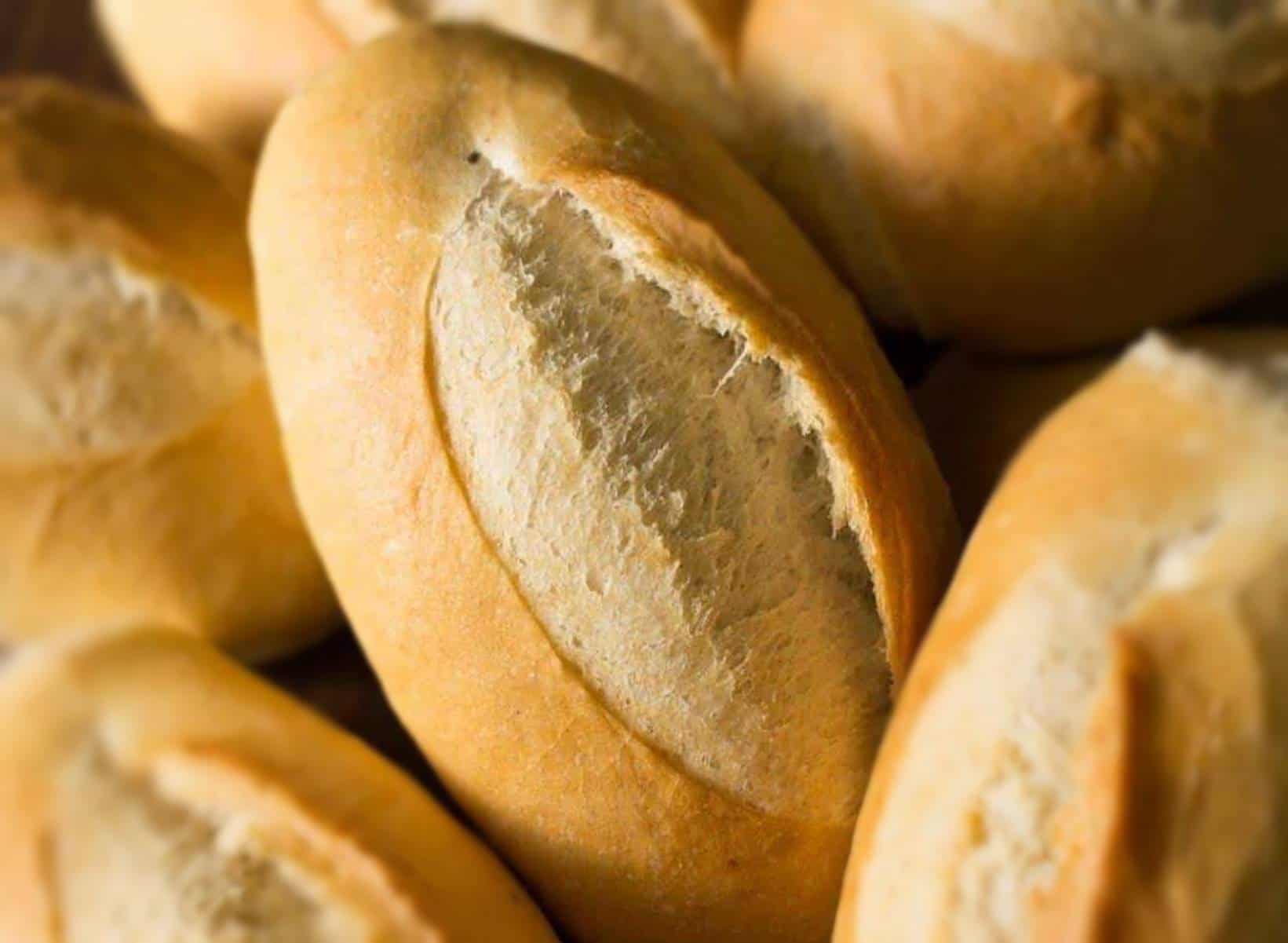 Pão novo e crocante: 3 dicas para deixar pão dormido fresquinho e macio