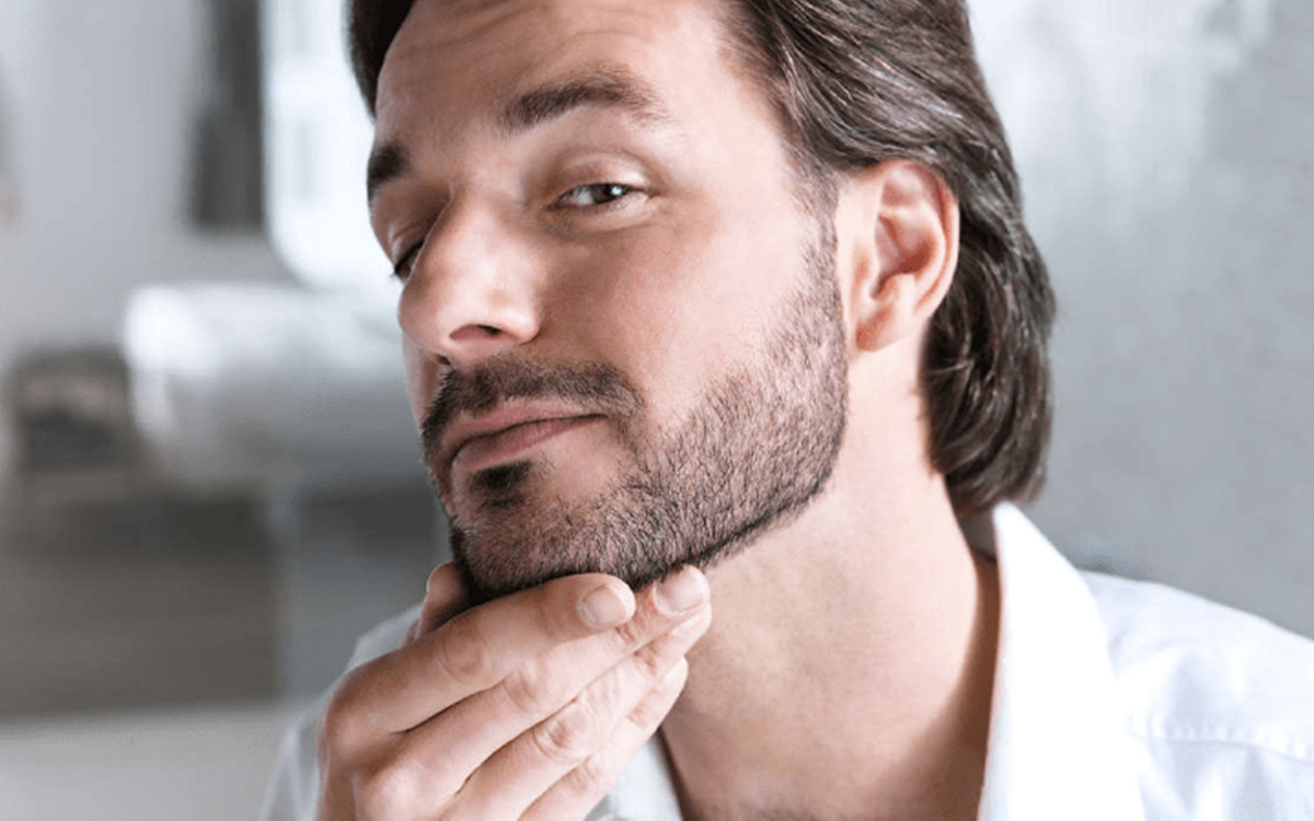Barba sem falhas: Aprenda a fazer sua barba crescer corretamente