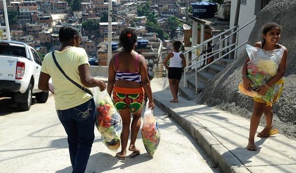 CadÚnico vai distribuir mais de 25 mil cestas básicas em Salvador
