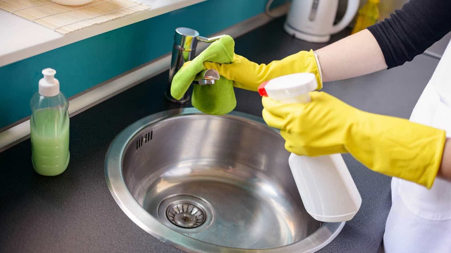 5 truques para limpar a cozinha que as donas de casas não imaginam