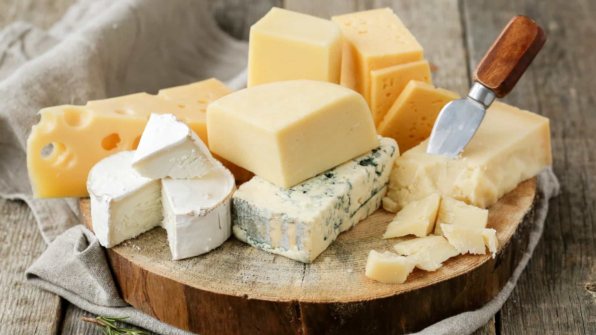 Veja o que pode acontece com o corpo de quem come queijo todos os dias