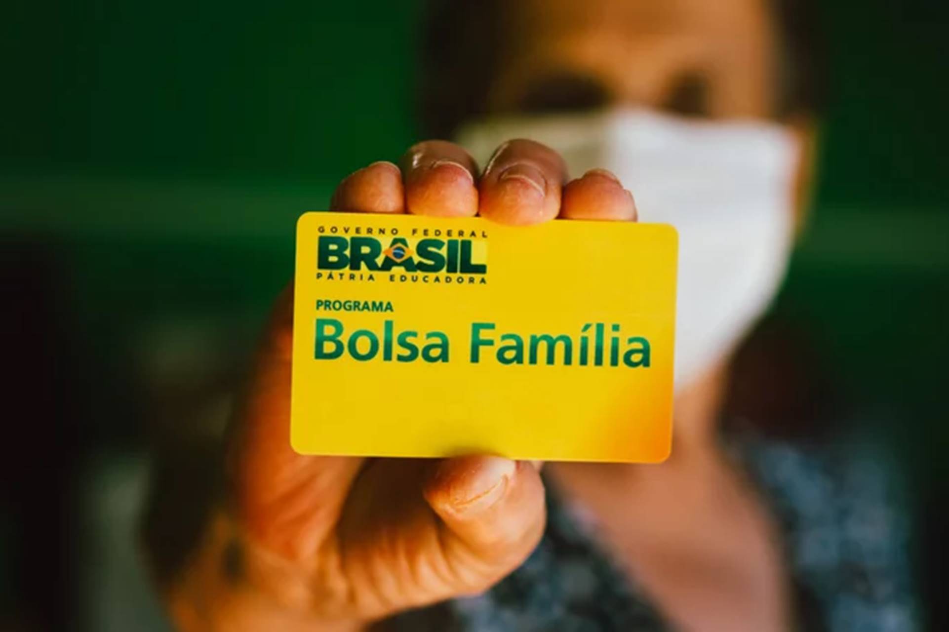 Quem recebe até R$ 1.200 do Auxílio Emergencial no Bolsa Família nesta semana