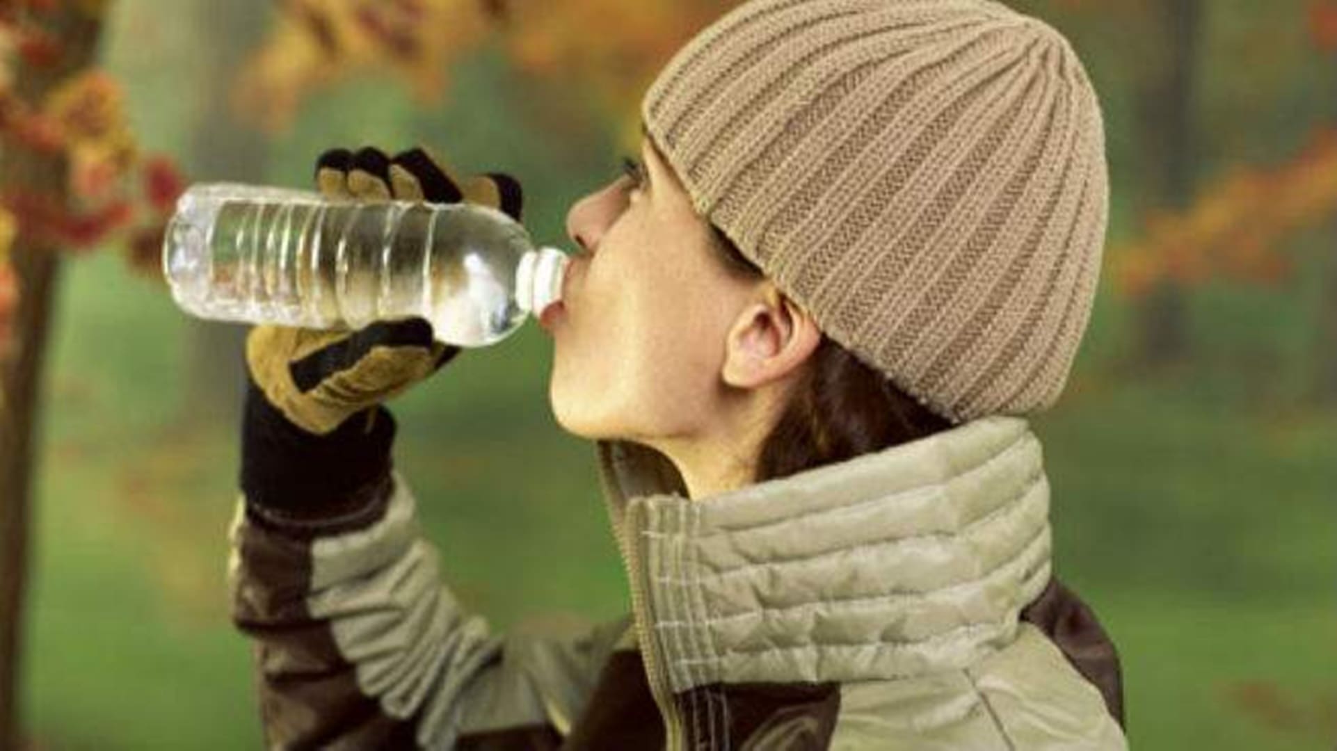 Beber água fria ou morna queima mais calorias?