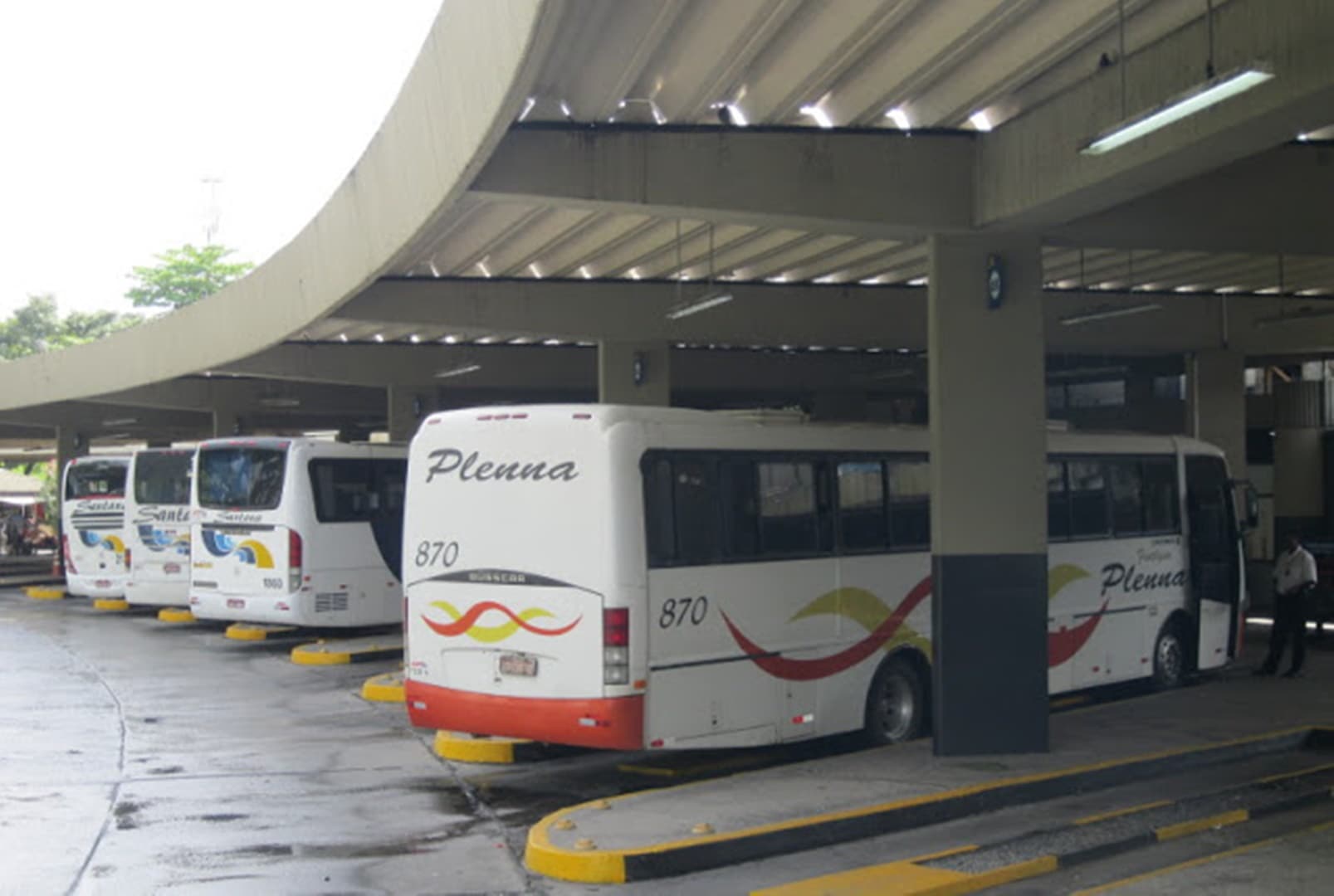 Transporte é suspenso em mais quatro cidades baianas; total chega a 351