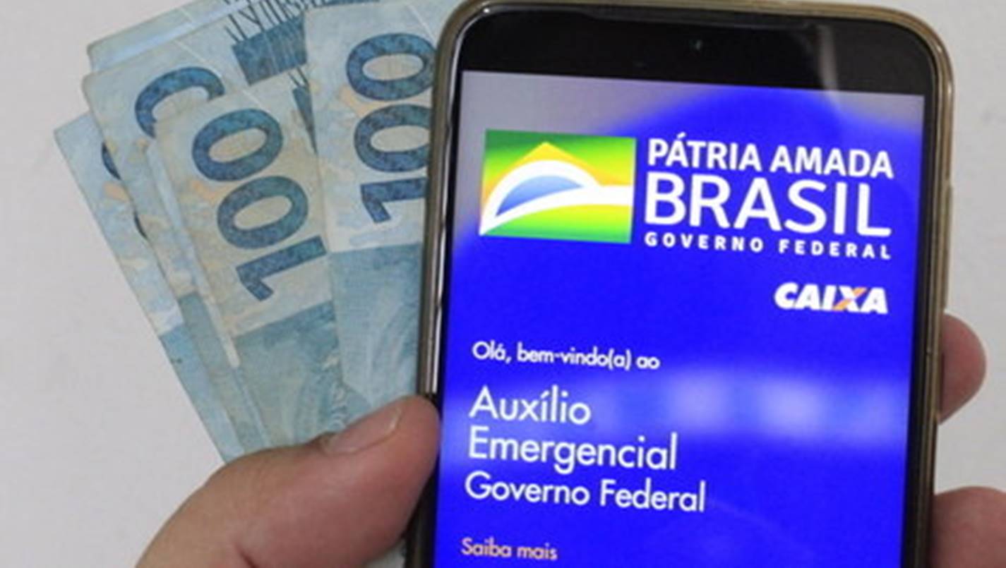 Caixa paga auxílio emergencial a 3,5 milhões nascidos em novembro