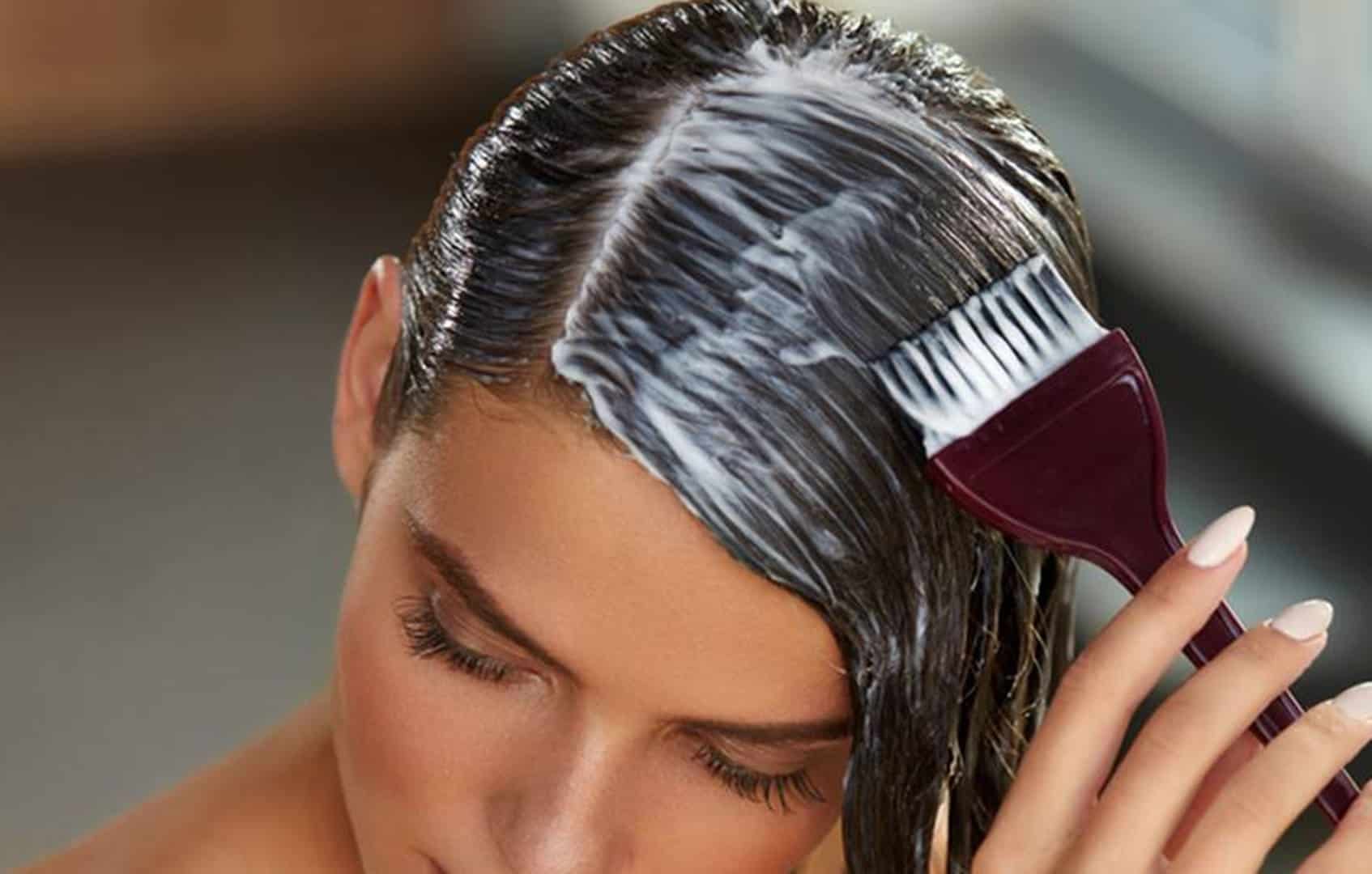 Que tal alisar o cabelo usando ingredientes 100% naturais?