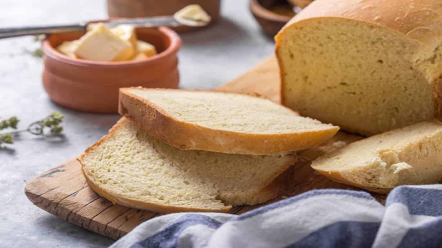 Este pão caseiro de azeite é saudável, crocante e delicioso