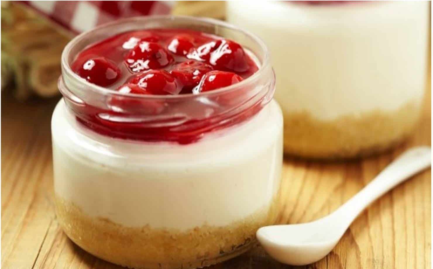 Cheesecakes no potinho: a receita ideal para dar cor e sabor ao seu verão