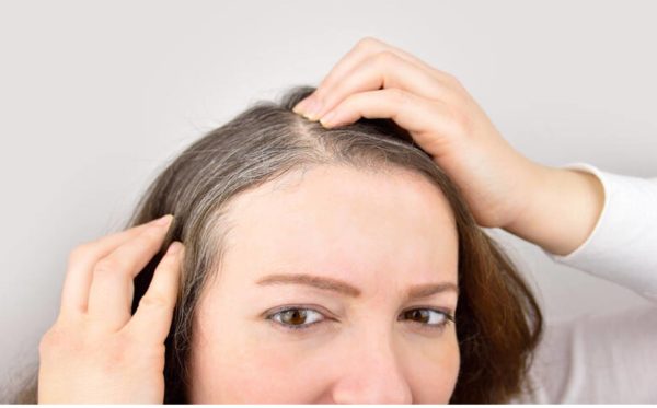 7 alimentos que o ajudarão a combater a queda excessiva de cabelo
