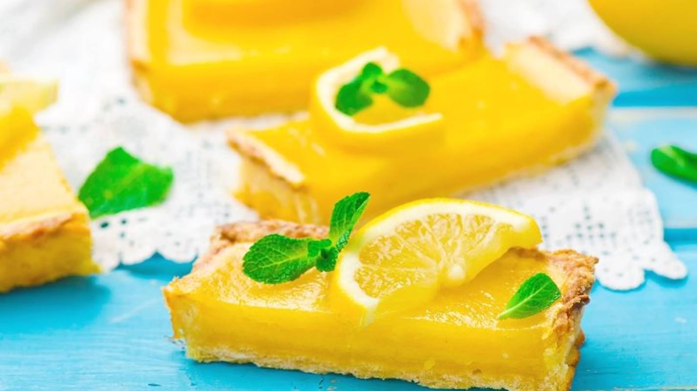 Apaixone-se por este delicioso cheesecake com gelatina de limão