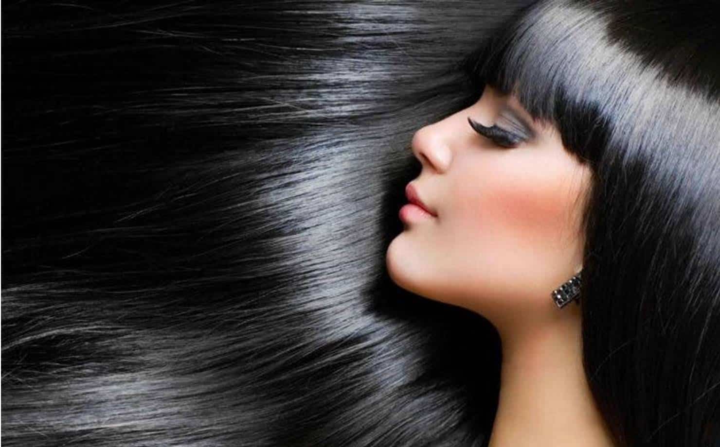 Aprenda 5 métodos caseiros para alisar o cabelo sem química