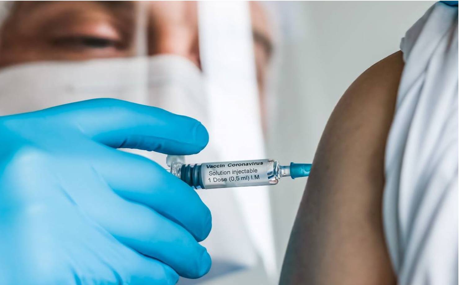 AGU: mais de 57 mil menores receberam vacina errada contra covid-19
