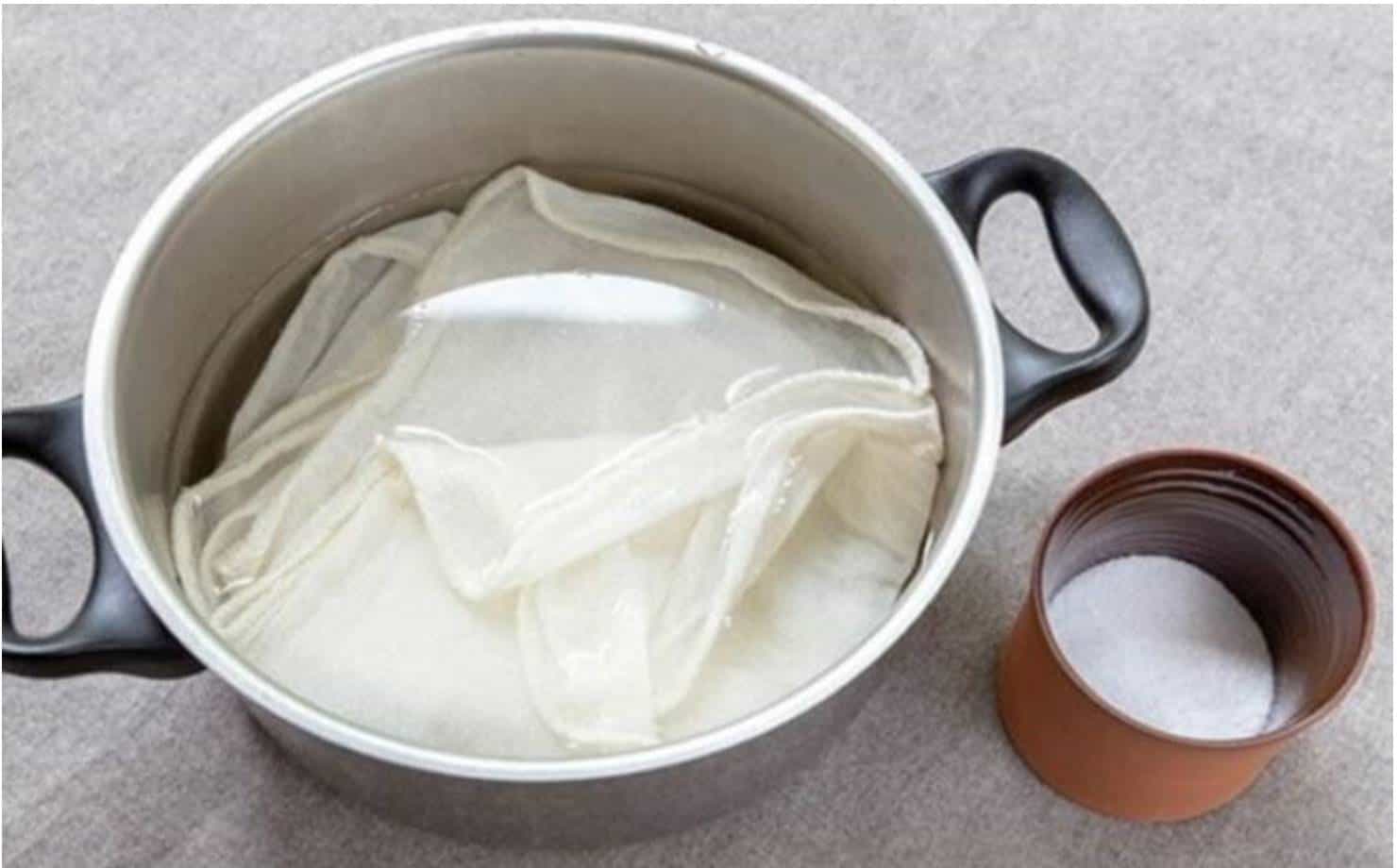 Veja por que você deve ferver panos de prato com sabão