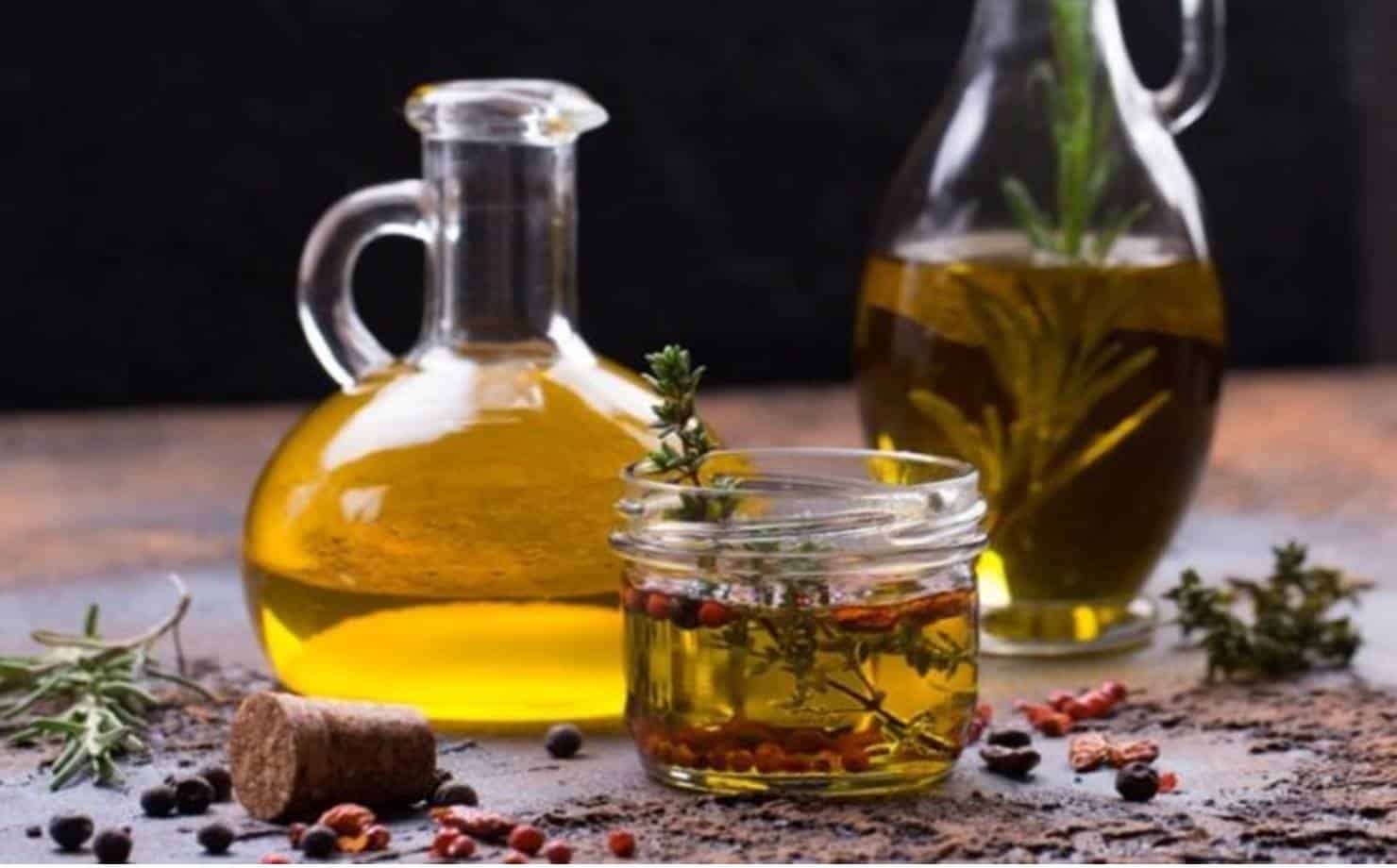 3 receitas de óleos aromáticos para dar mais sabor aos seus pratos 