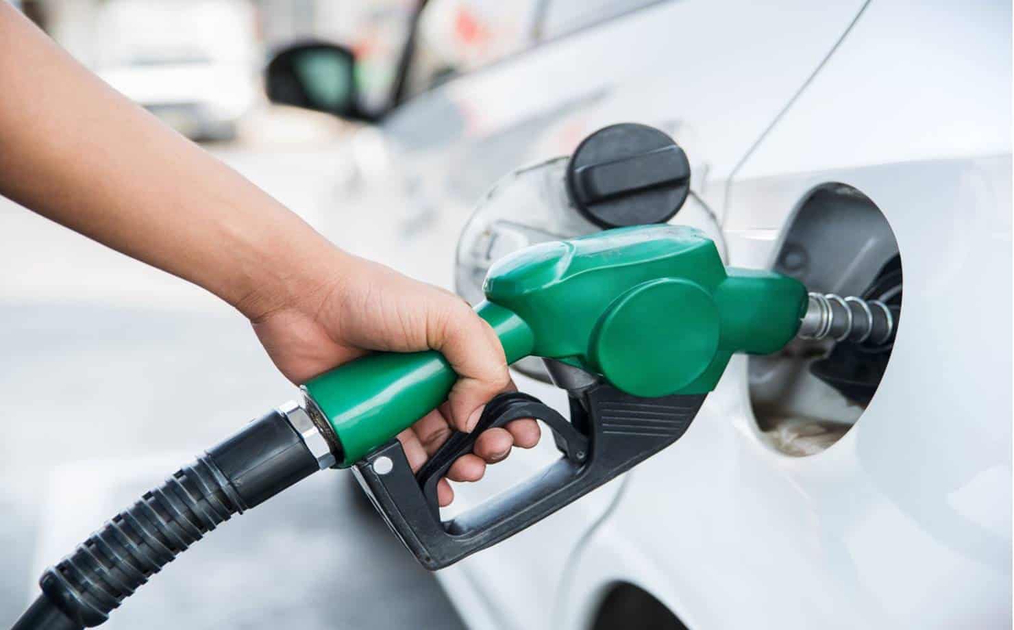 Gasolina Cara: Confira 3 dicas para economizar na hora de abastecer