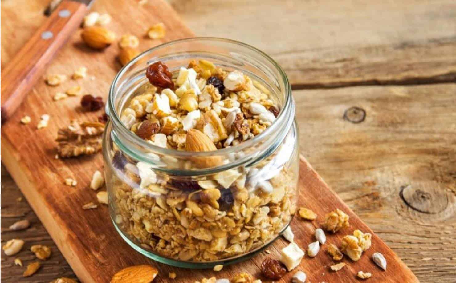 Como fazer sua própria granola caseira saudável