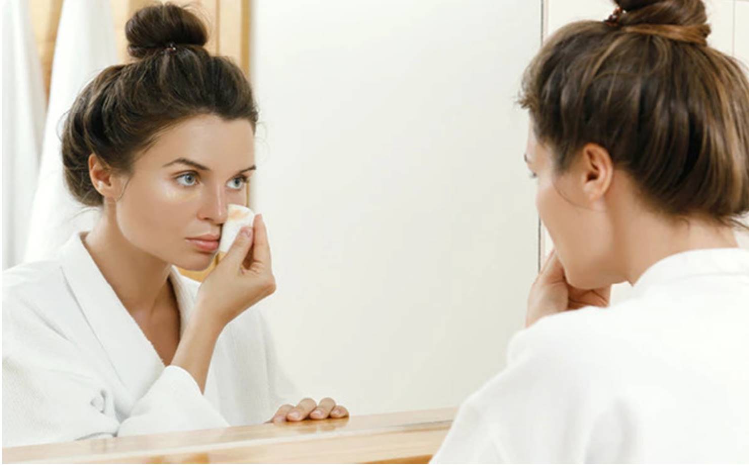 5 soluções para tirar a maquiagem quando você não tiver removedor 