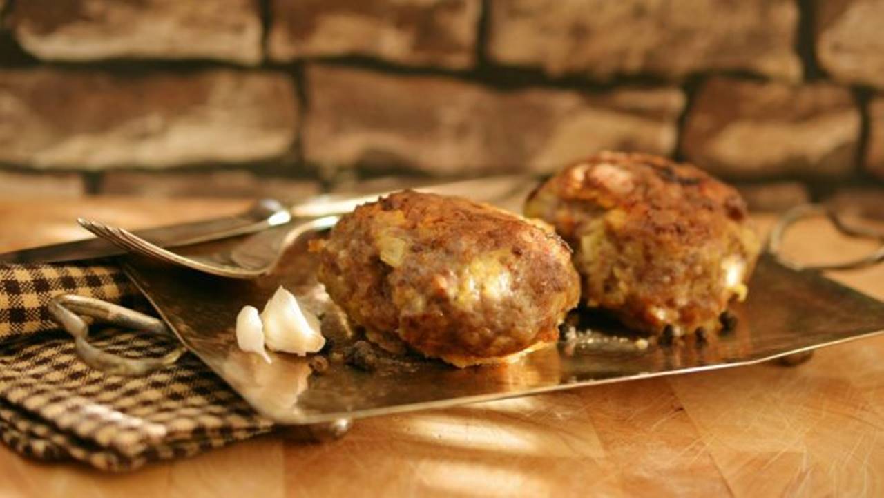 Pão de batata-doce, carne e pimentão: uma receita deliciosa e fácil
