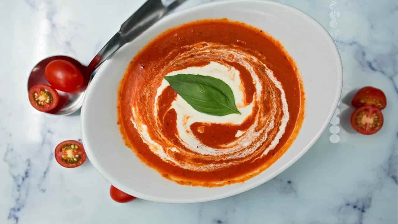 Creme de tomate, a receita simples para preparar no almoço