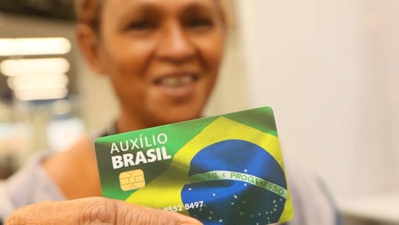 Qual será o valor do Auxílio Brasil e Auxílio Gás em 2023?