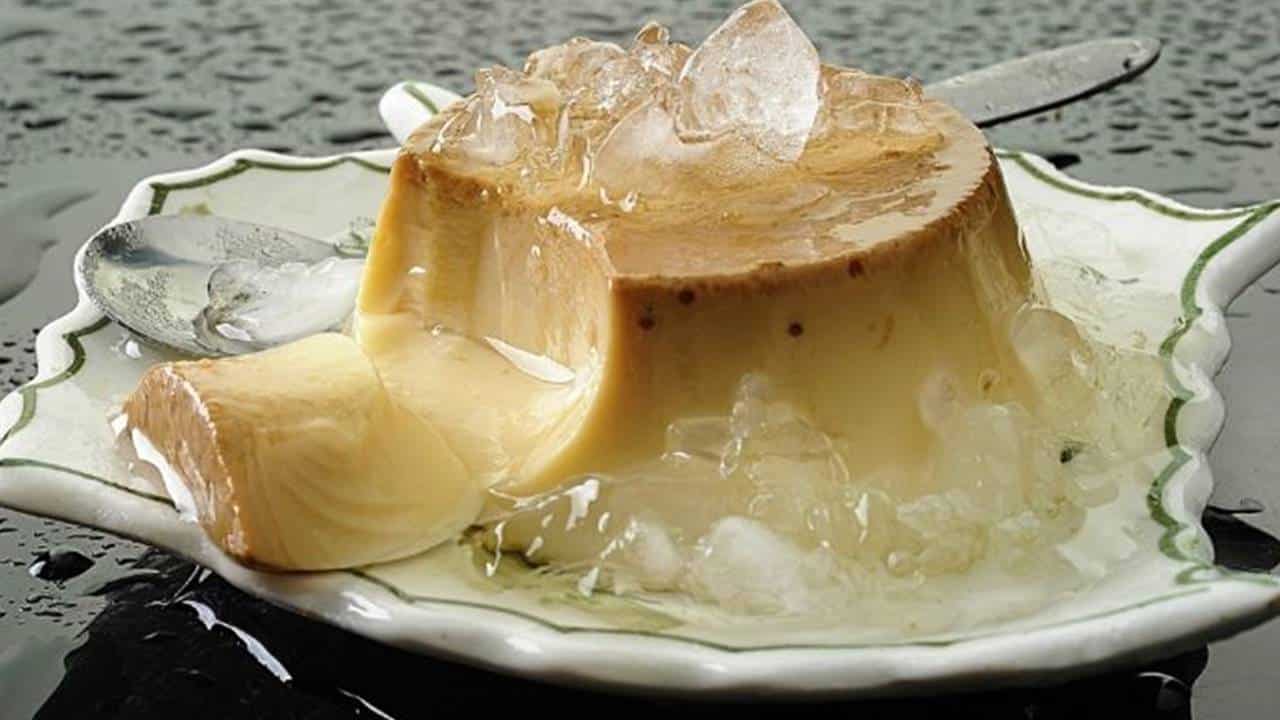 Aprenda a fazer pudim de coco com doce de leite com está receita