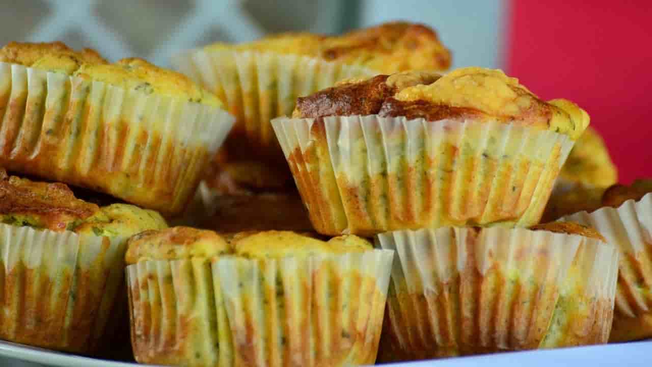 Receita muffins recheados com queijo, deliciosa sobremesa