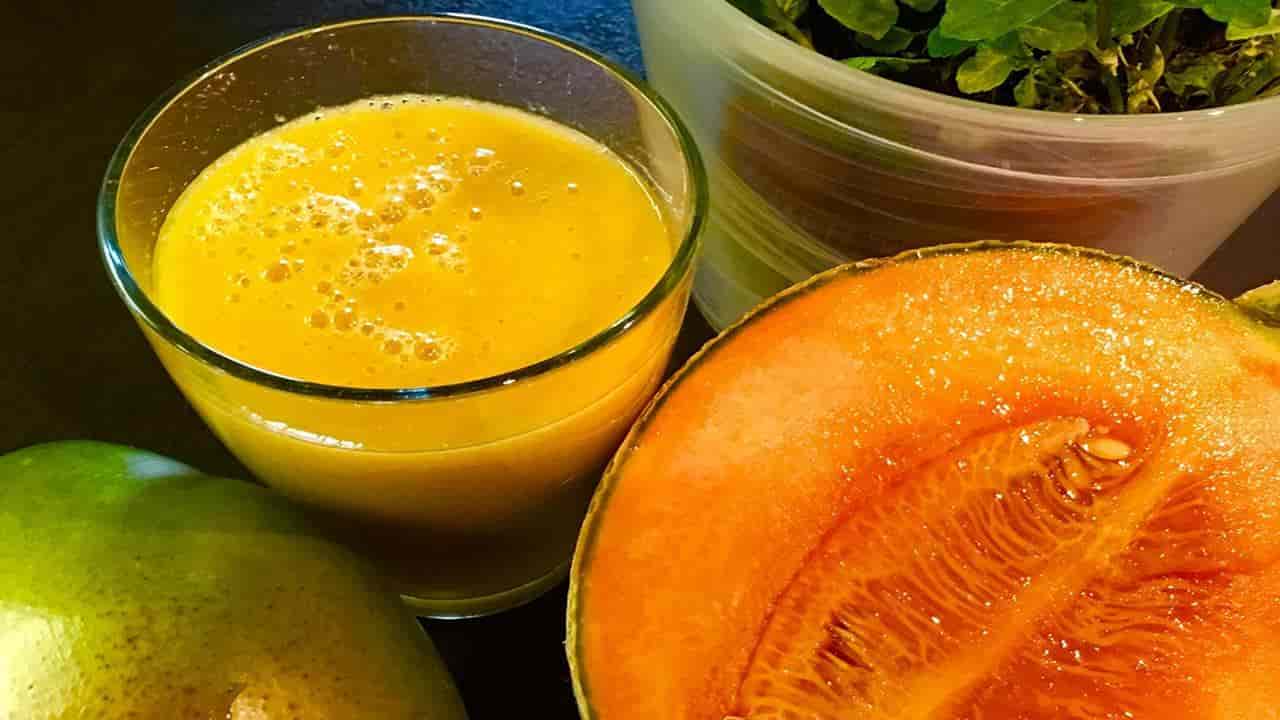 Combata o calor com um delicioso smoothie de melão nutritivo