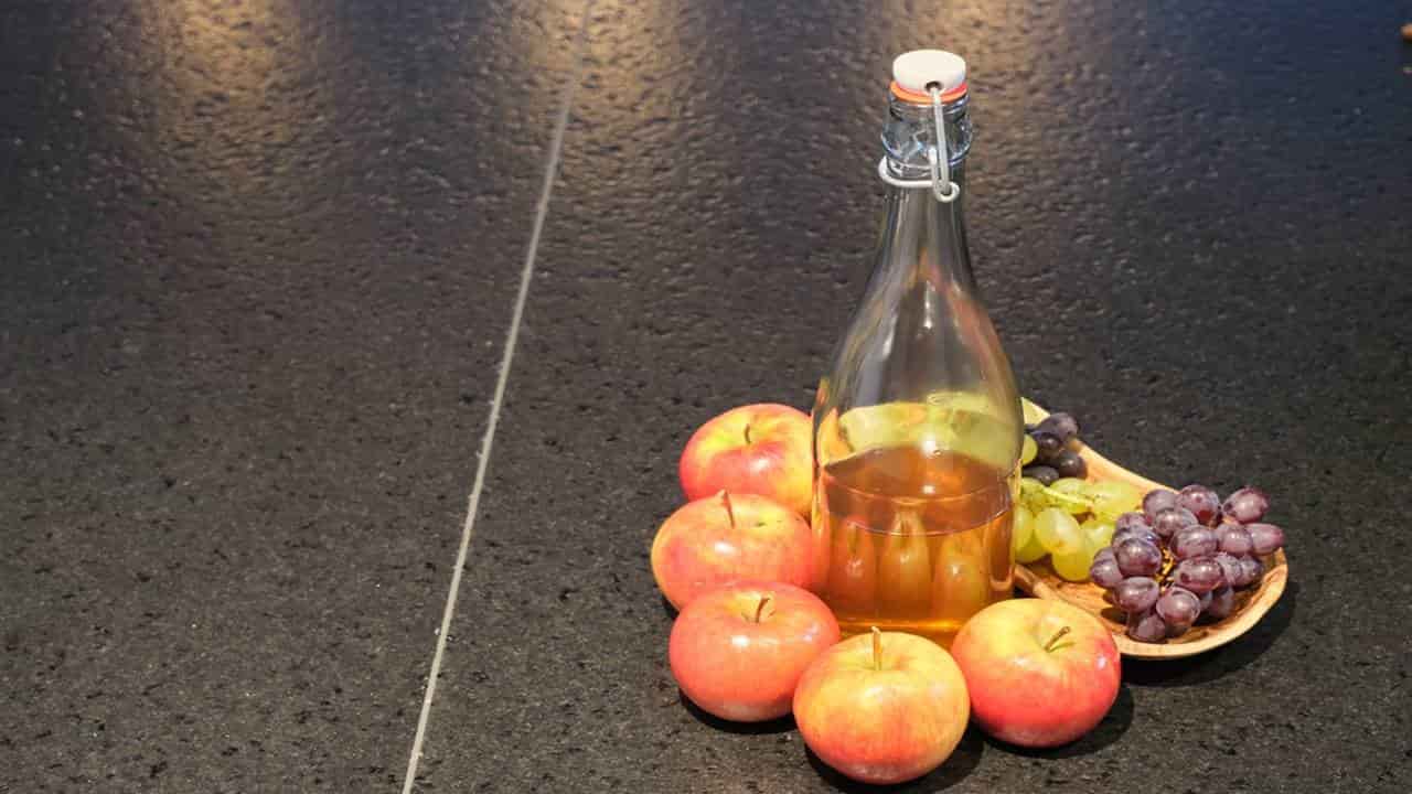 3 maneiras diferentes de usar vinagre de maçã para perder peso