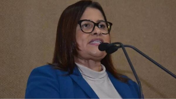 Blitz não pode ser um instrumento de arrecadação" diz deputada Katia Oliveira sobre ações em Simões Filho